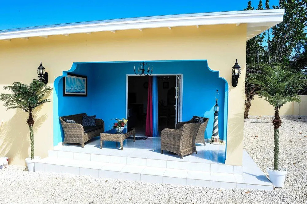 Paradise Apartments