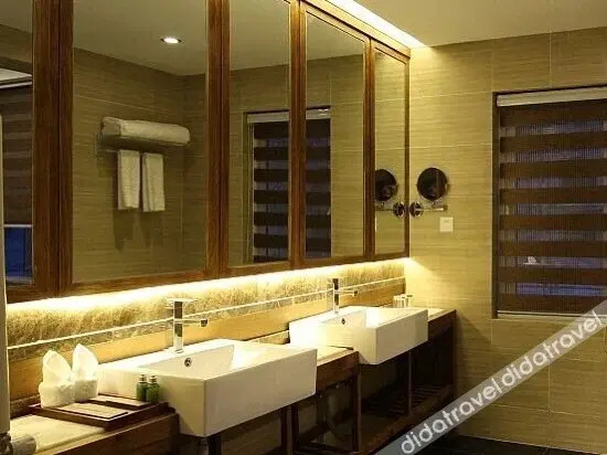 Shanjingcheng Holiday Hotel