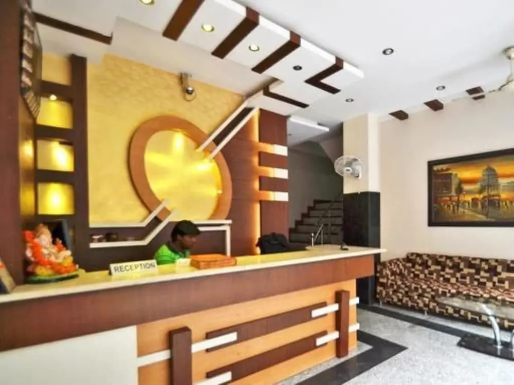 Hotel Golden Wings 2 mnts New Delhi railway station