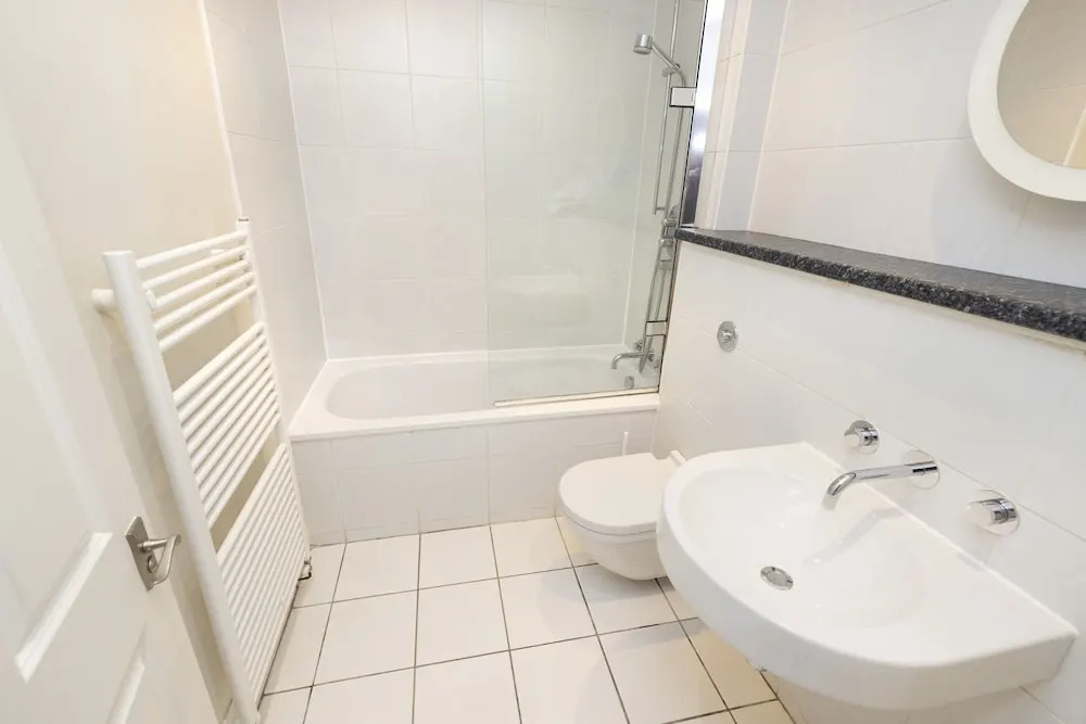 JOIVY Chic Flat Near Stockbridge Market W/ Patio