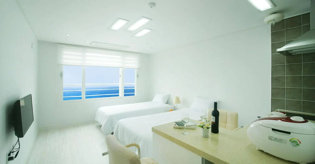 Jeju Saint House