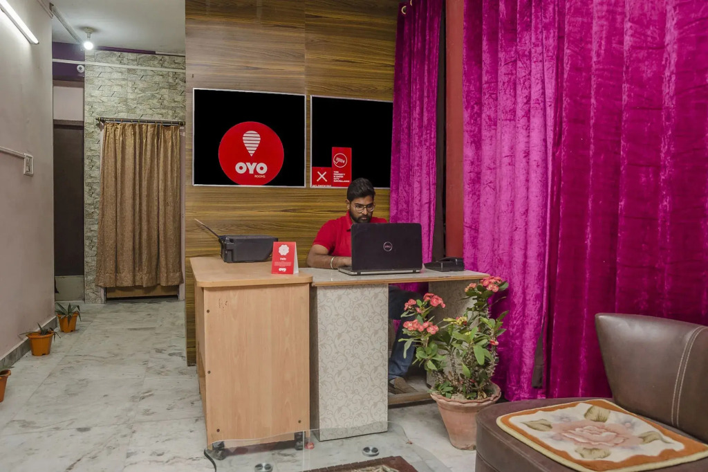 Western Enclave by OYO Rooms