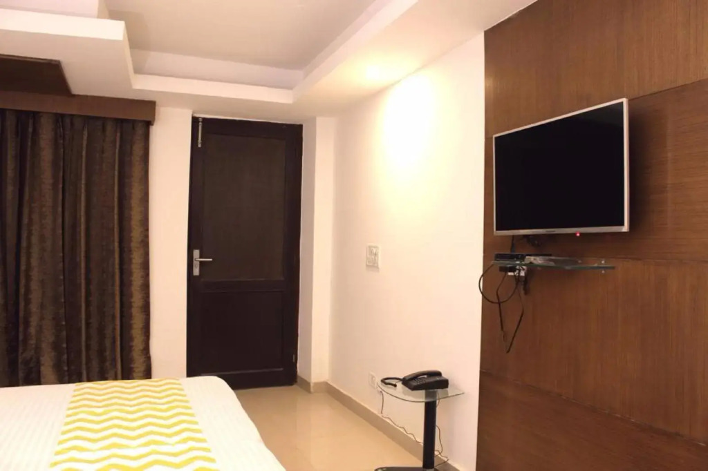 FabHotel Blueberry Hauz Khas