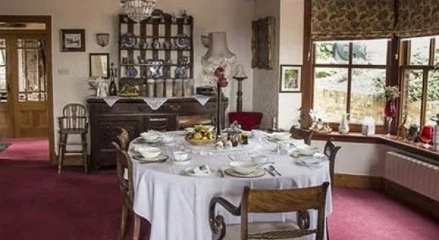 Crosshill House