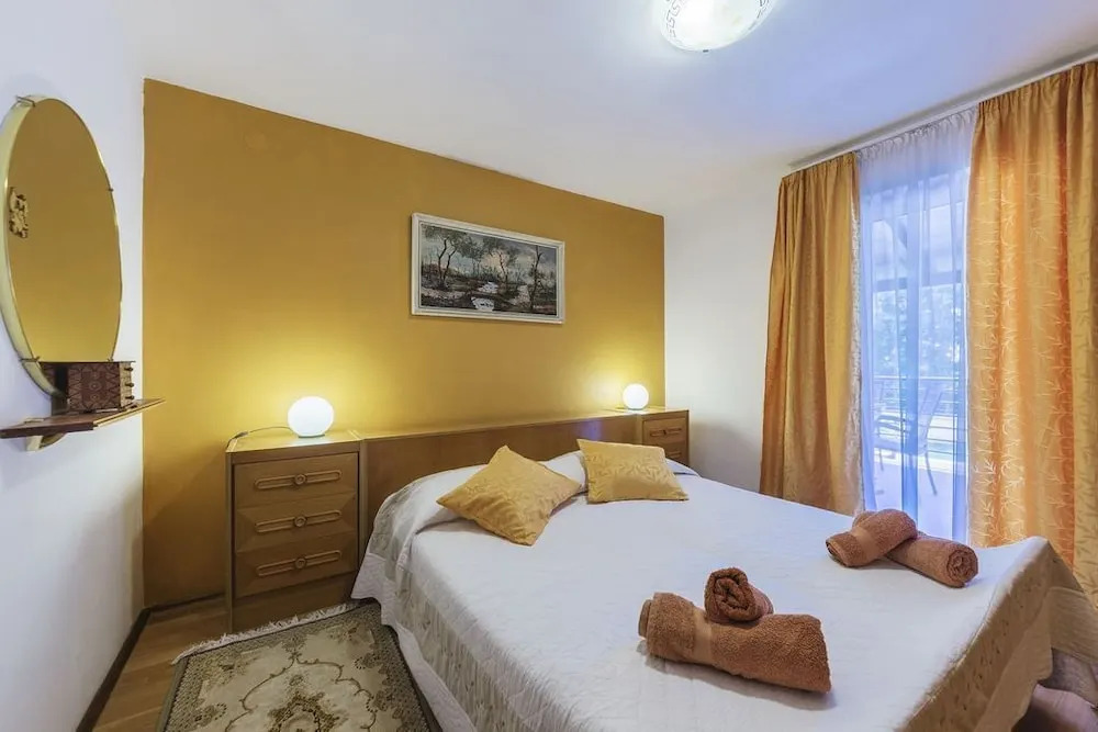 Luxury Villa Lucia with heated pool