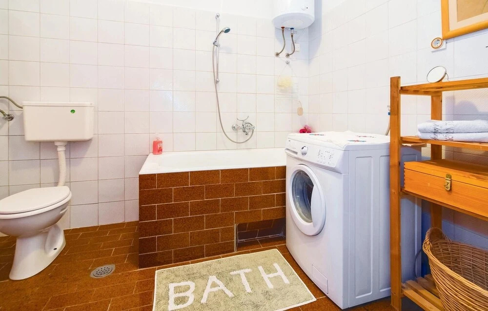 Pet Friendly Home In Zrnovnica