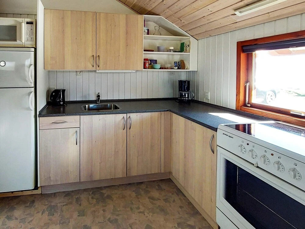 Pleasant Holiday Home in Hemmet near Sea