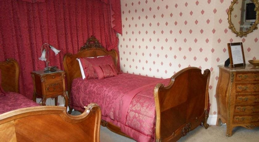 White Lodge