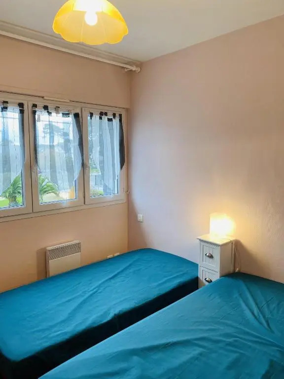 LES DRUIDES, bel appartement avec wifi, plage a 400m