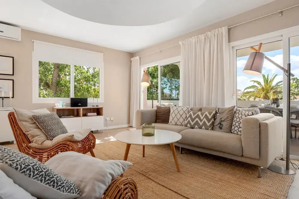 Relaxing Hideaway in Nueva Andaluc a Ref M57