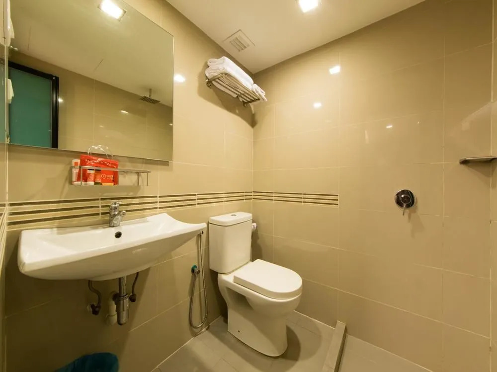 Oyo 125 K Hotel