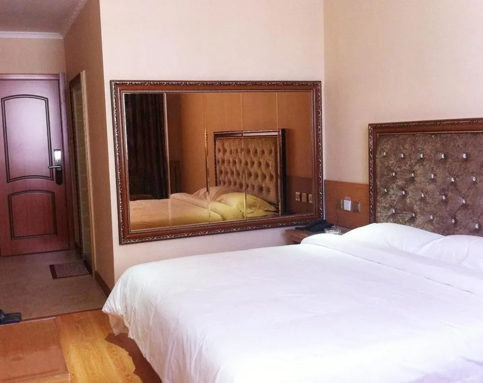 Jiaohe Lanwan Business Hotel