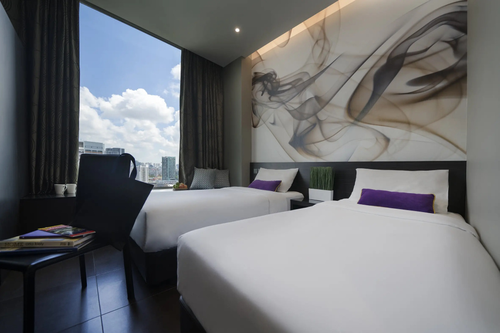 V Hotel Lavender