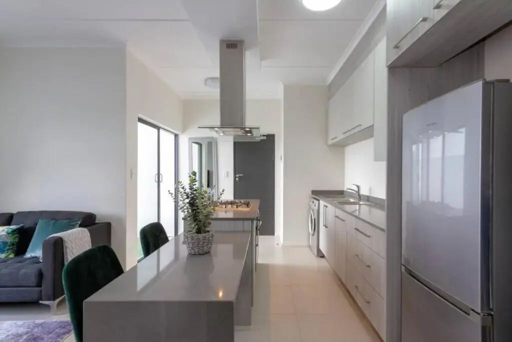 Alimama Spaces: The Manson's 8 On New