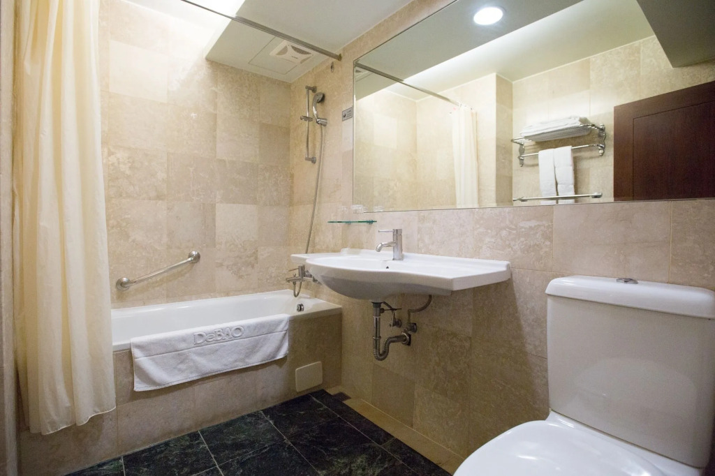 Mou Hotel Debao