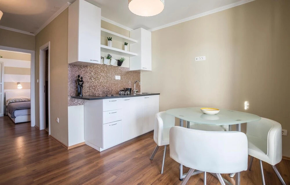 Awesome Apartment in Podstrana With 1 Bedrooms and Wifi