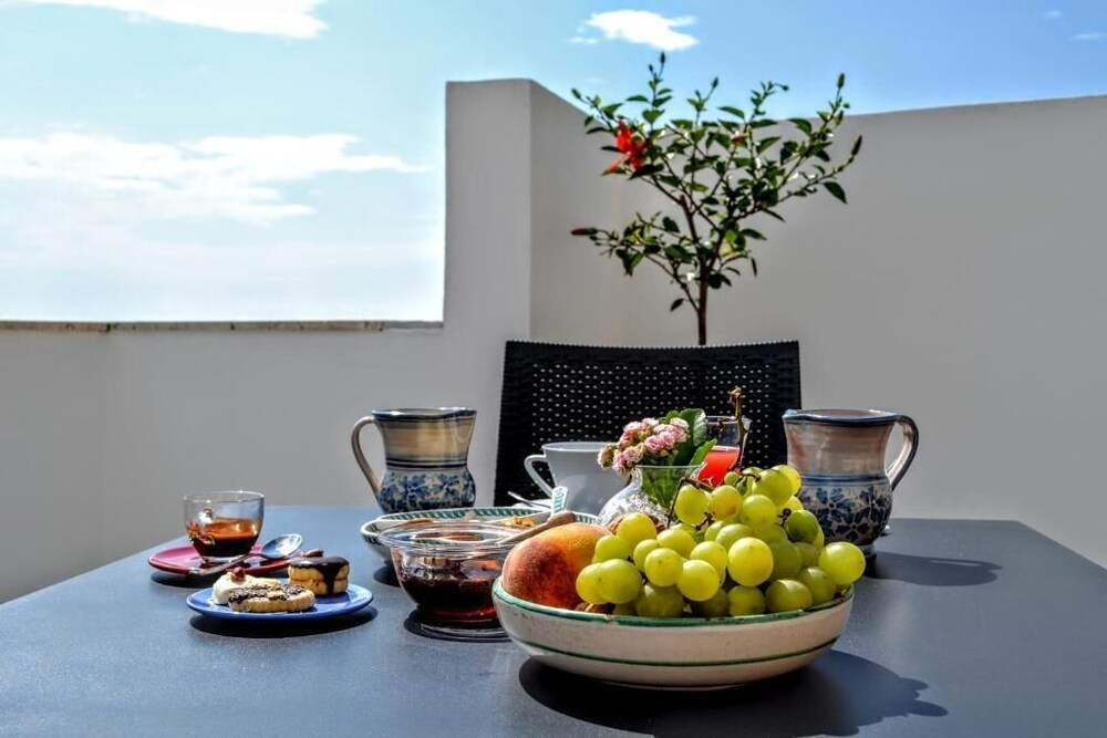 Tauromenion Guest House