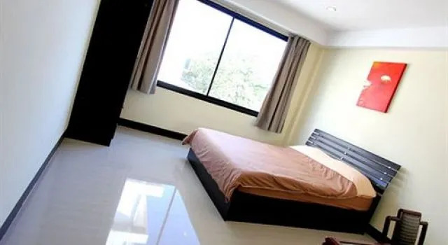 House 1194 Bangkok(แอท 1194 เฮาส์)