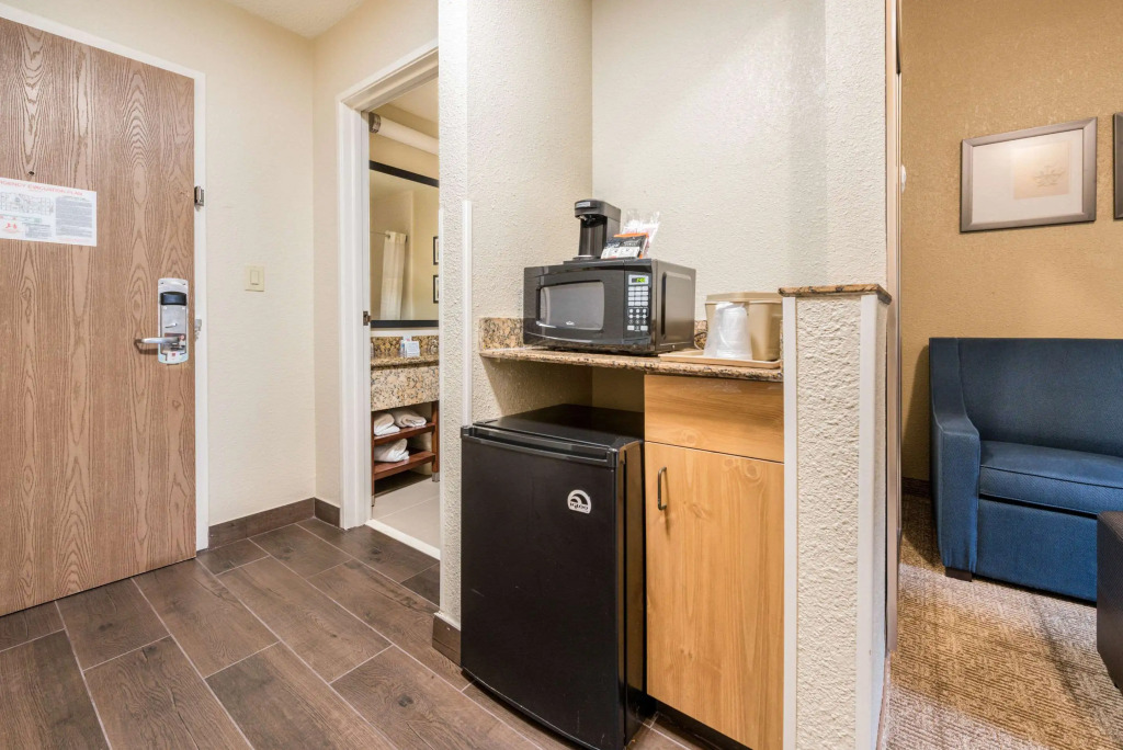 Comfort Suites Monroe