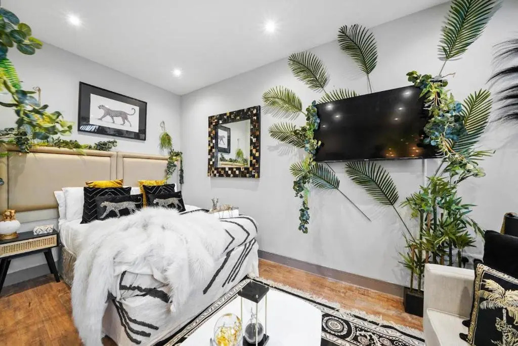 Luxury 1bed Studio Apt-city Centre-wifi-parking