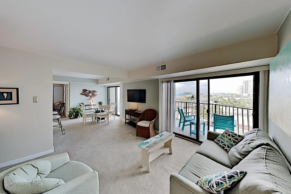 Ocean & Bay-view W/ Pool, Easy Beach Access! 2 Bedroom Condo
