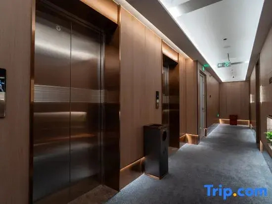 JULY · Qiyue Hotel (Linhai Intime City & Linghu Scenic Area Branch)