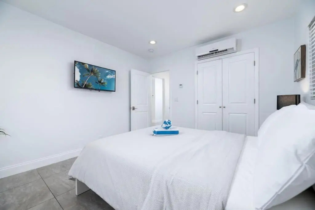 Bayshore Breeze 9 - Fort Lauderdale Beach