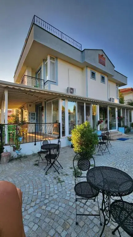 cunda gunes pansiyon