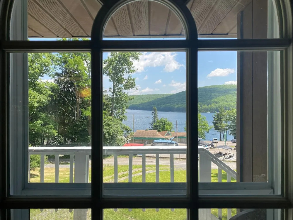 Lazy Bear Cove