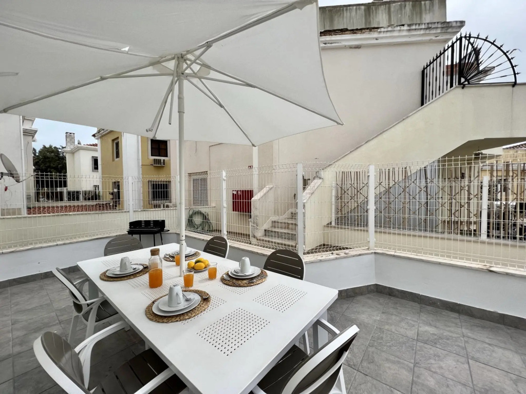 Vilamoura Central 3 by Homing