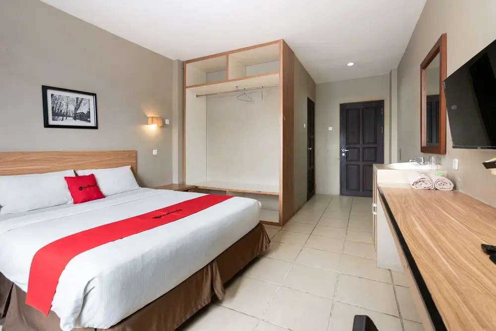 RedDoorz Plus at Hotel Ulin Samarinda