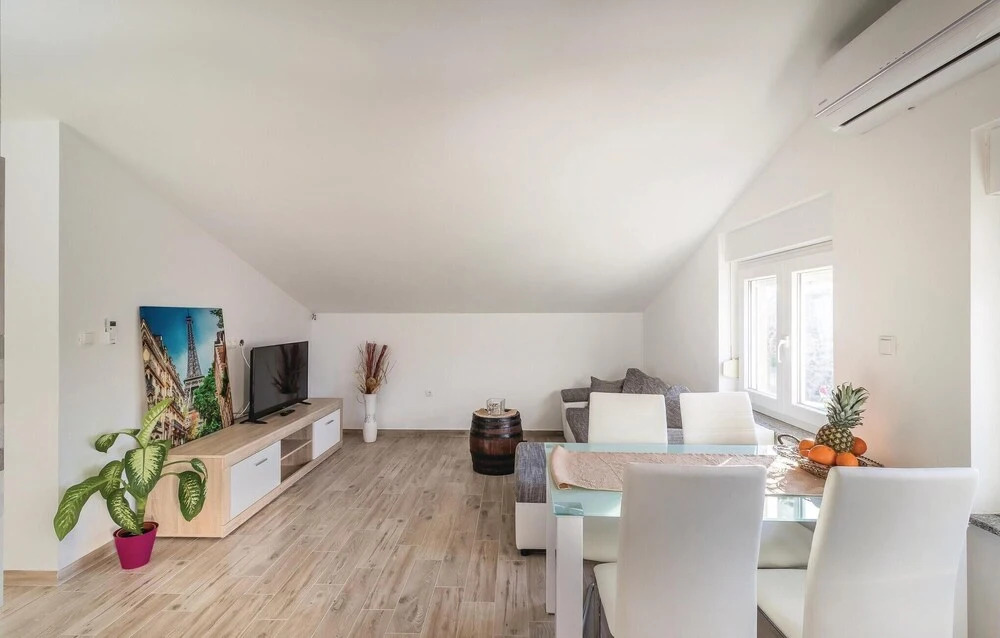 Beautiful Home in Pula With Wifi and 1 Bedrooms