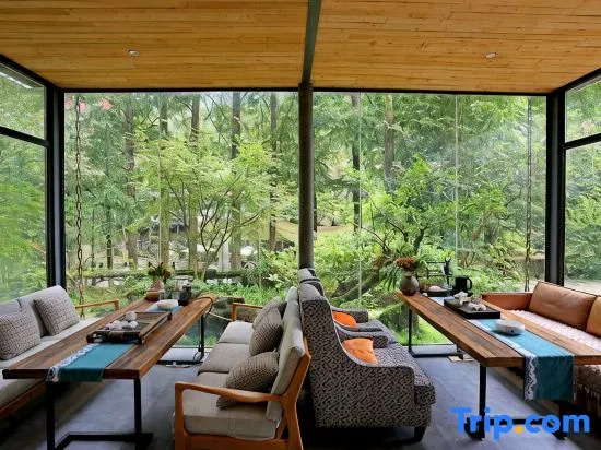 Xunyin Forest Hot Spring Homestay