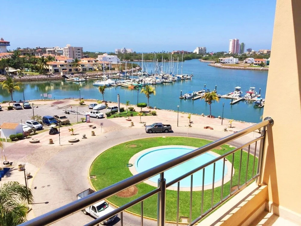 Condo Carla Marina