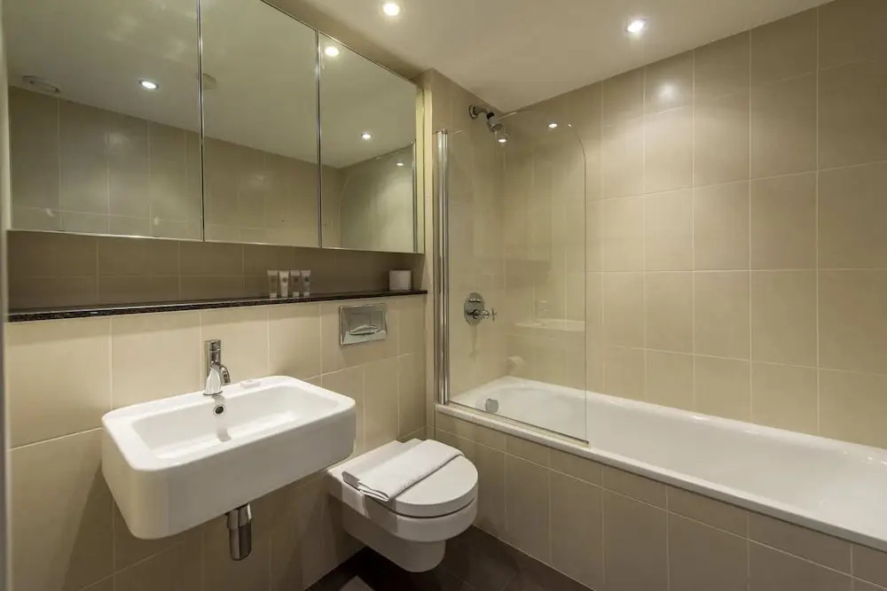 Lovely Home in Media City right by the Quays