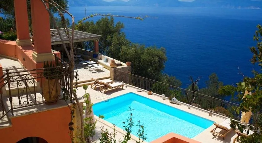 Roi Boutique Suites