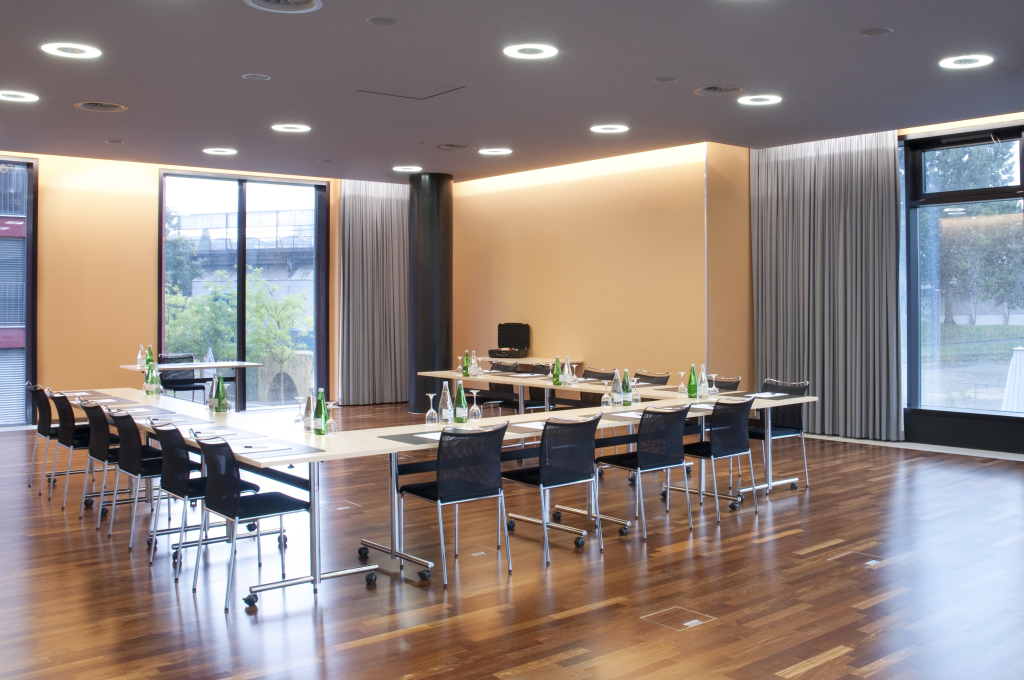 Holiday Inn Zürich Messe by IHG