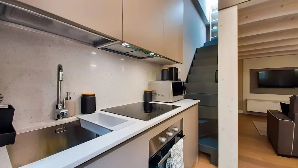 JOIVY Lovely Loft For 2 W/Private Entrance