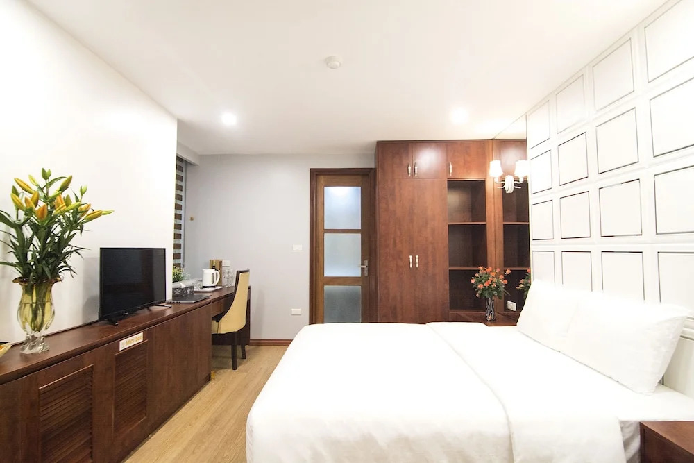 Khách sạn Thế Kỷ Mới