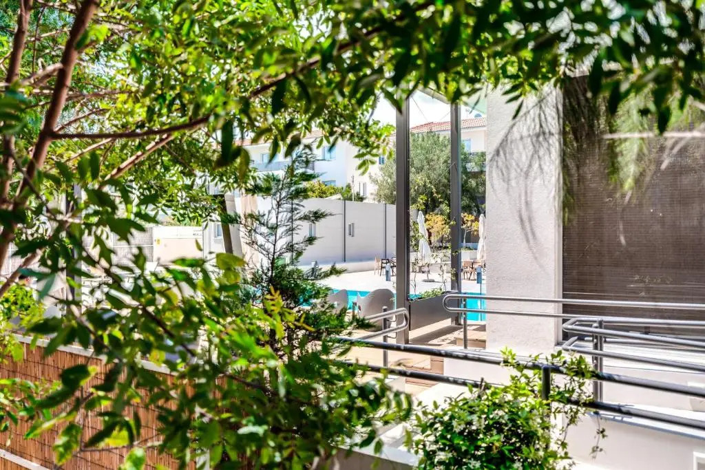 SunnyVillas: 2BR Mythical Apt*Swimming Pool*AK04