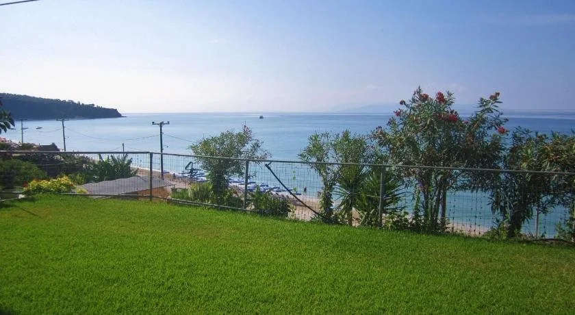 Rosas Beach Studios