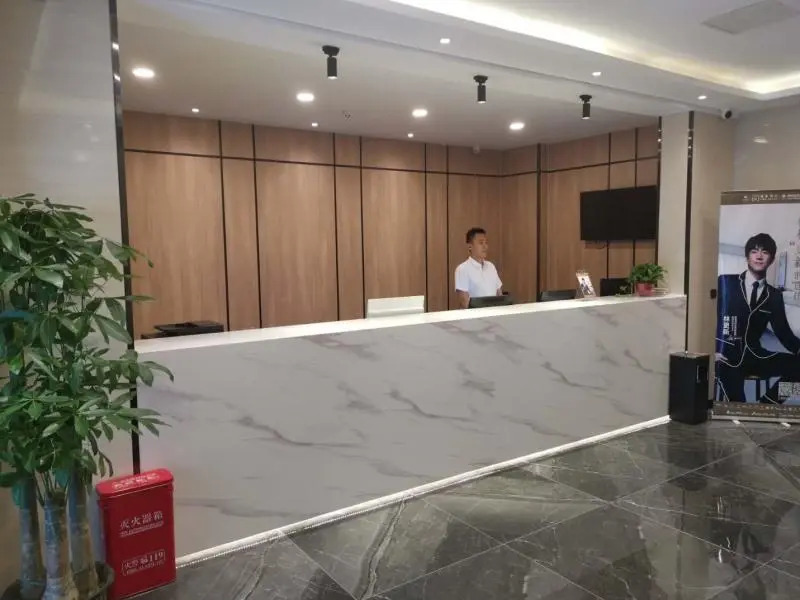 Green Tree Inn Express Jinan Huaiyin District Jingshi Road Children's Hospital
