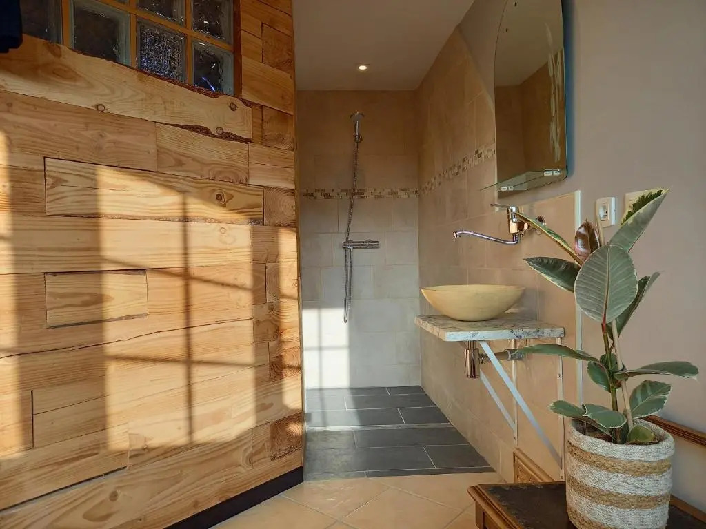 Heritage stone house BnB with Gourmet Breakfast - Chambres dhôtes de charme entre Bayeux et les plages du débarquement