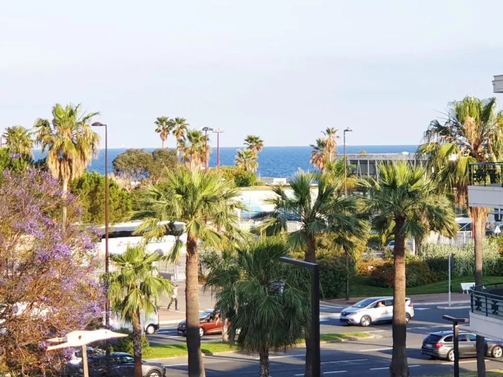Beautiful T1 with Sea View