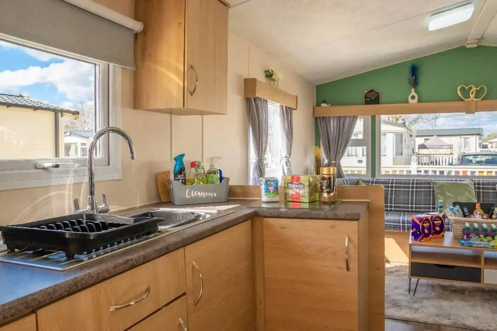 Tattershall Lakes Private Hot Tub Lodge - Sleeps 6