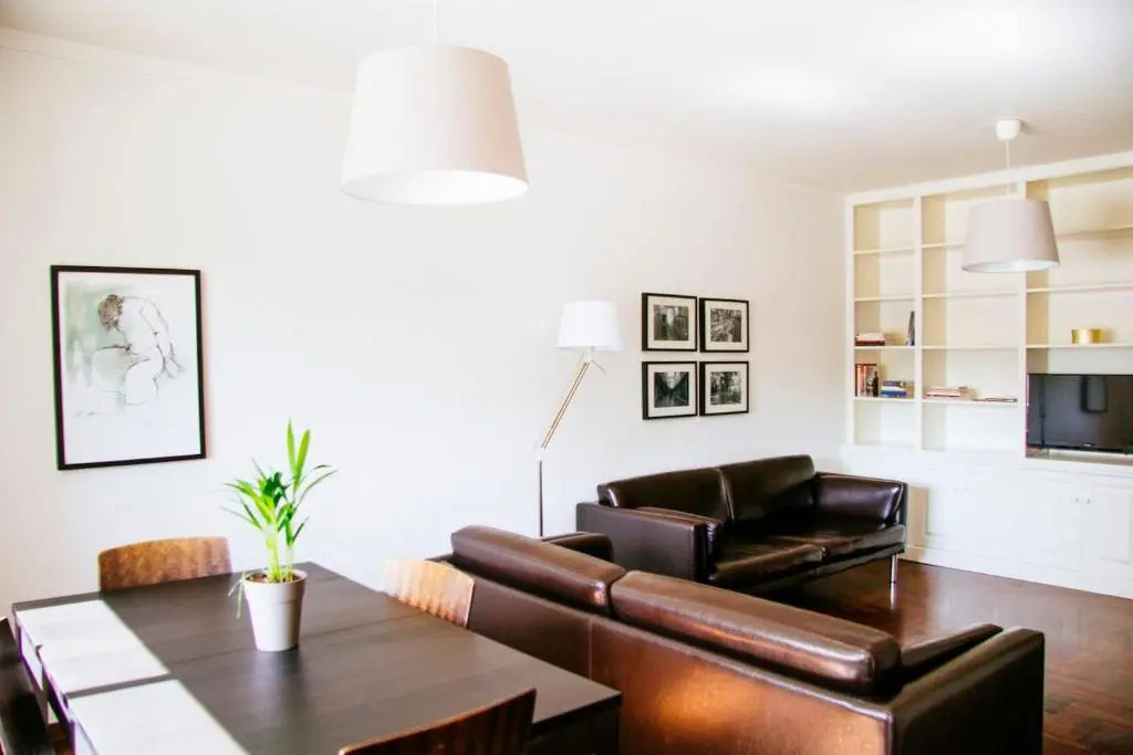 Typical Apartment in Lisbon, Campo Grande (Parking included)