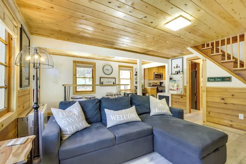 Sugarloaf Vacation Rental ~ 7 Mi to Big Bear Lake!