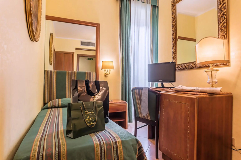Raeli Hotel Archimede