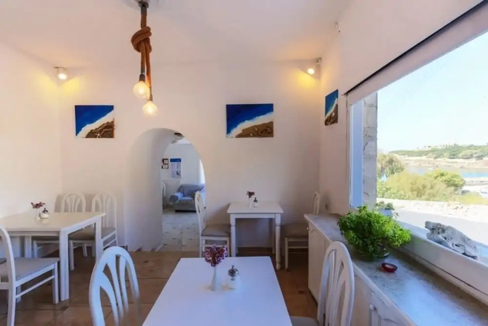 Mina Beach Hotel