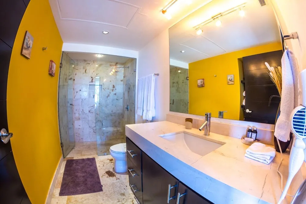 Elements Penthouse 1 2 Bedroom Condo by RedAwning